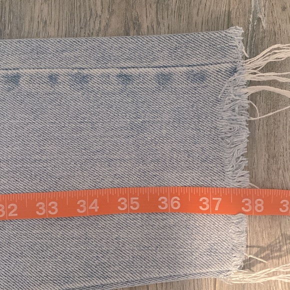 Vintage LEVIS Classic Light Blue Women's Jeans - Picture 12 of 16